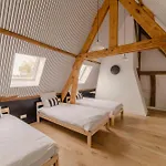 Manoir Normand Du 17e Siècle Avec Piscine Chauffée Chambord (Eure)