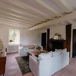 Manoir Normand Du 17e Siècle Avec Piscine Chauffée