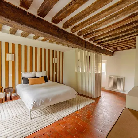 Manoir Normand Du 17e Siecle Avec Piscine Chauffee Вилла