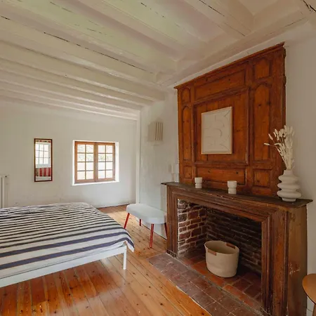 Manoir Normand Du 17e Siecle Avec Piscine Chauffee