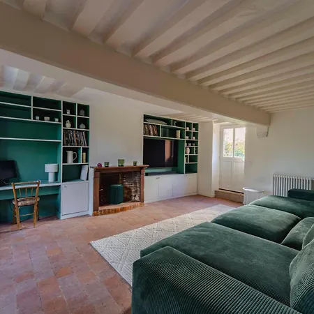 Manoir Normand Du 17e Siecle Avec Piscine Chauffee Chambord (Eure)