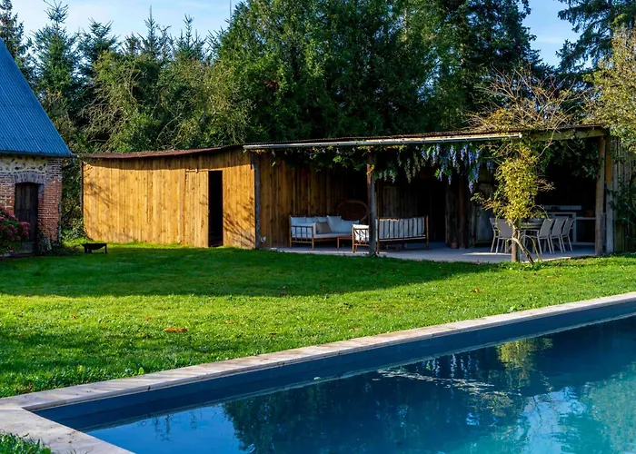 Manoir Normand Du 17e Siecle Avec Piscine Chauffee *