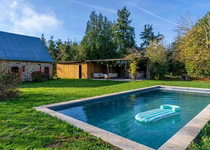 Manoir Normand Du 17e Siecle Avec Piscine Chauffee Willa