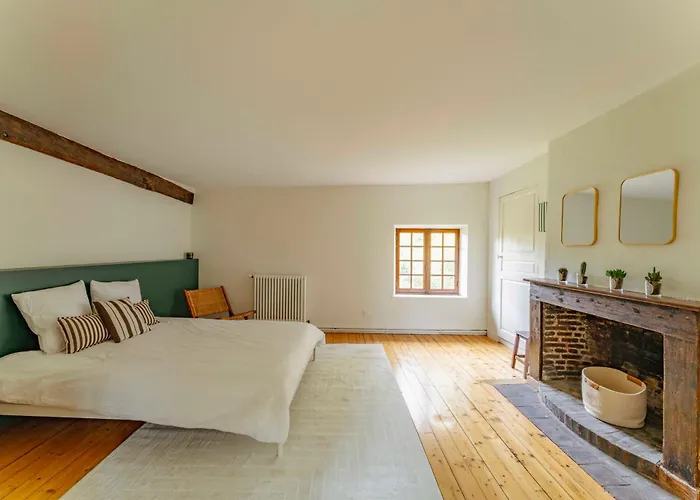 Manoir Normand Du 17e Siecle Avec Piscine Chauffee Villa