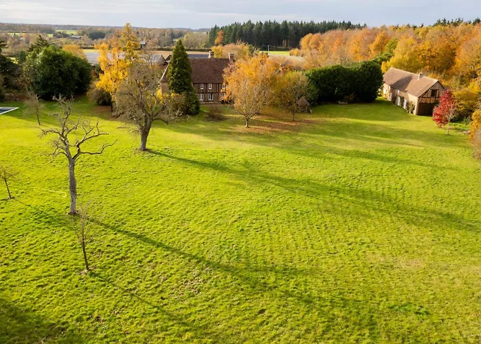 Manoir Normand Du 17e Siecle Avec Piscine Chauffee *