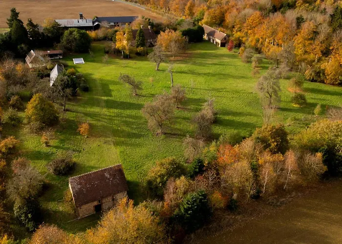 Manoir Normand Du 17e Siecle Avec Piscine Chauffee