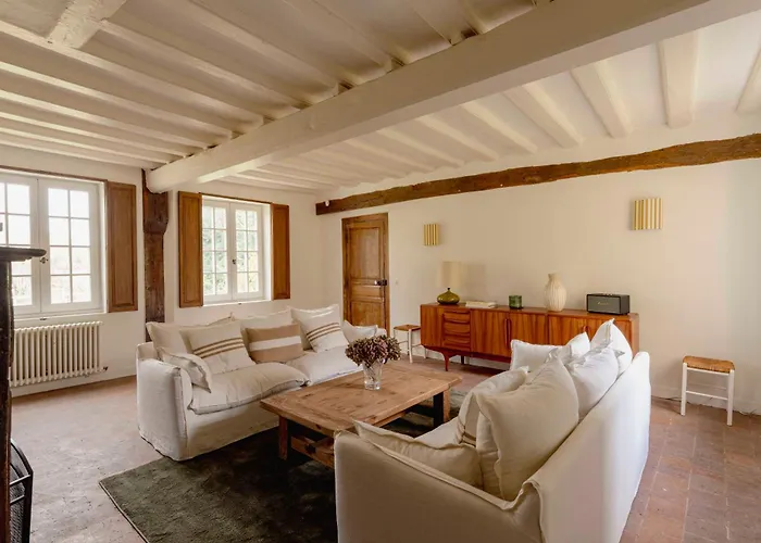 Manoir Normand Du 17e Siecle Avec Piscine Chauffee *