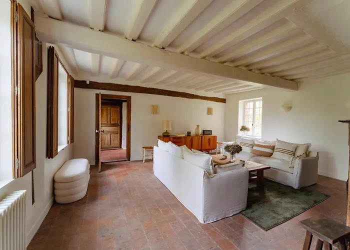 Manoir Normand Du 17e Siecle Avec Piscine Chauffee