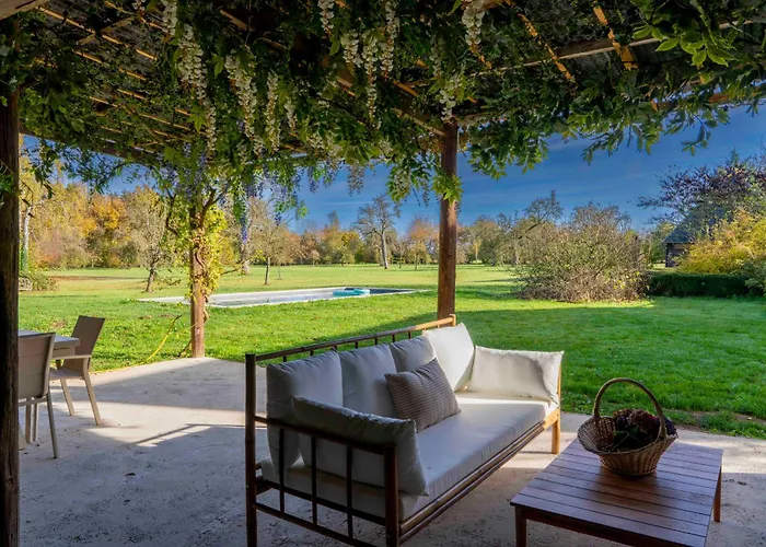 Willa Manoir Normand Du 17e Siecle Avec Piscine Chauffee *